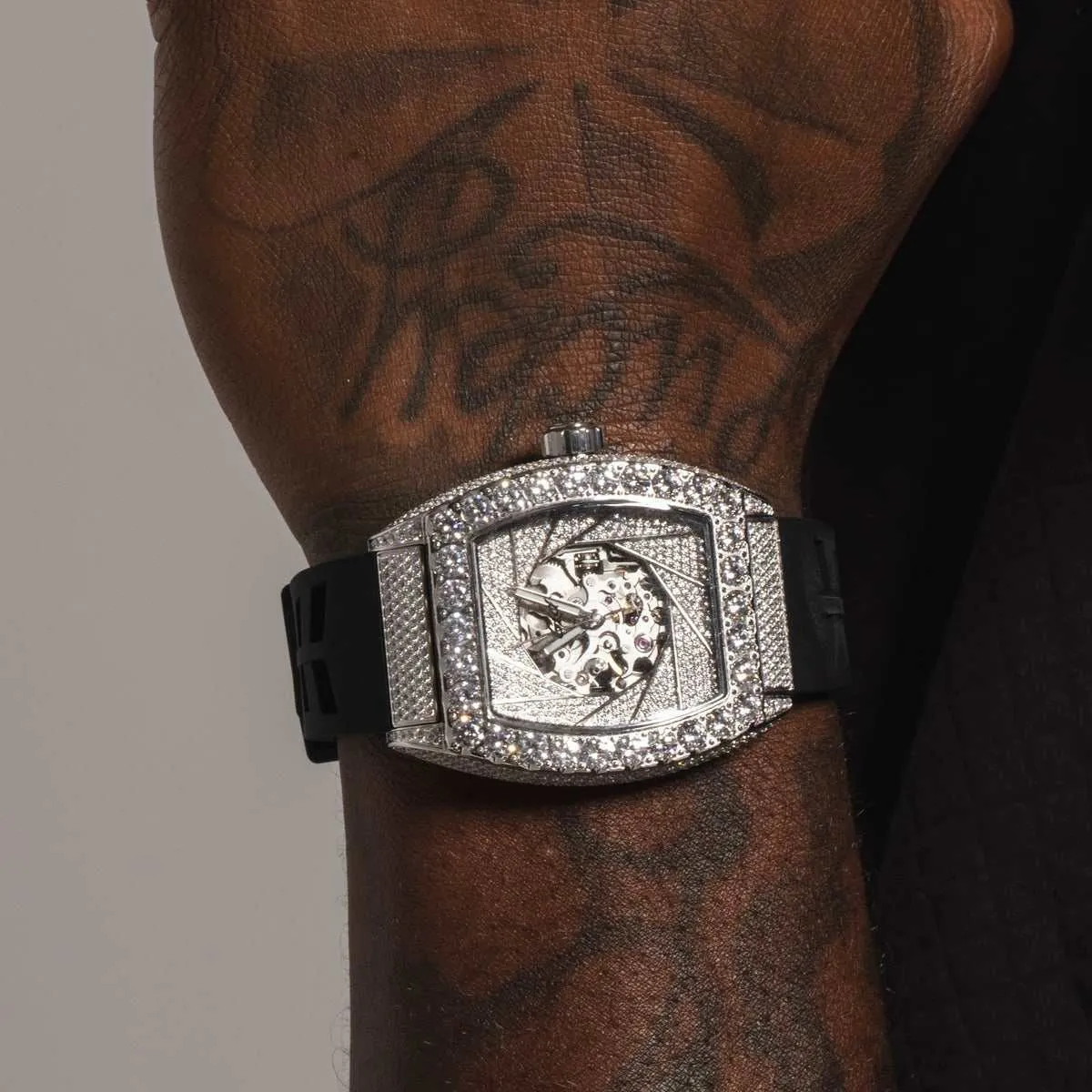 40MM Perennial Era® Auto Watch- Fully Iced w/ Rubber Strap
