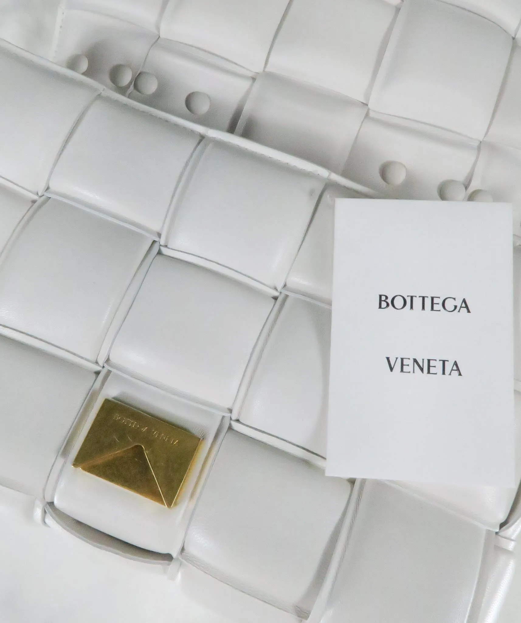 BOTTEGA VENETA White Cassette Chain-embellished Padded Intrecciato Leather Shoulder Bag