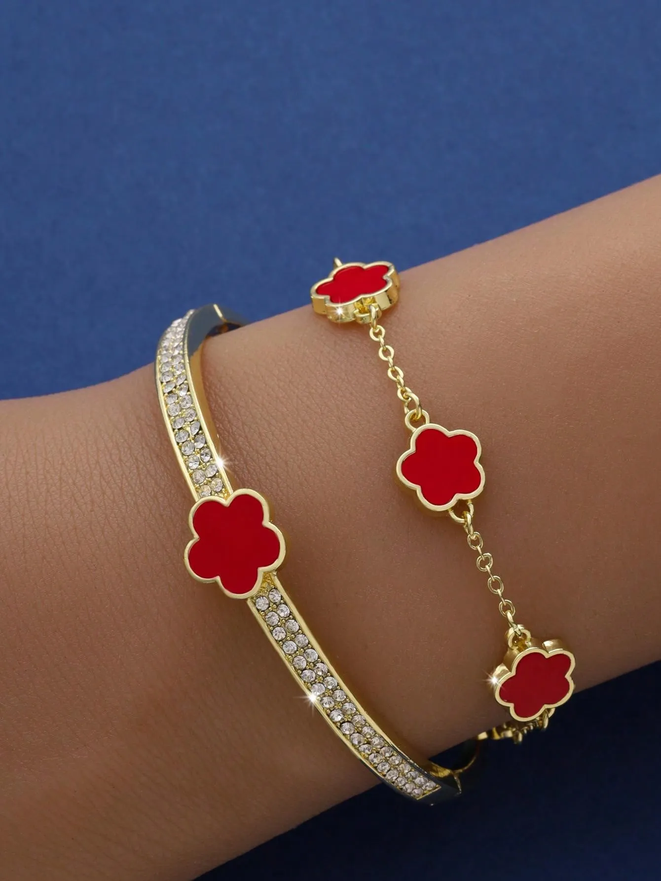 Fashionable & Personalized Five-Petal Flower Cubic Zirconia Decor Bracelet Set