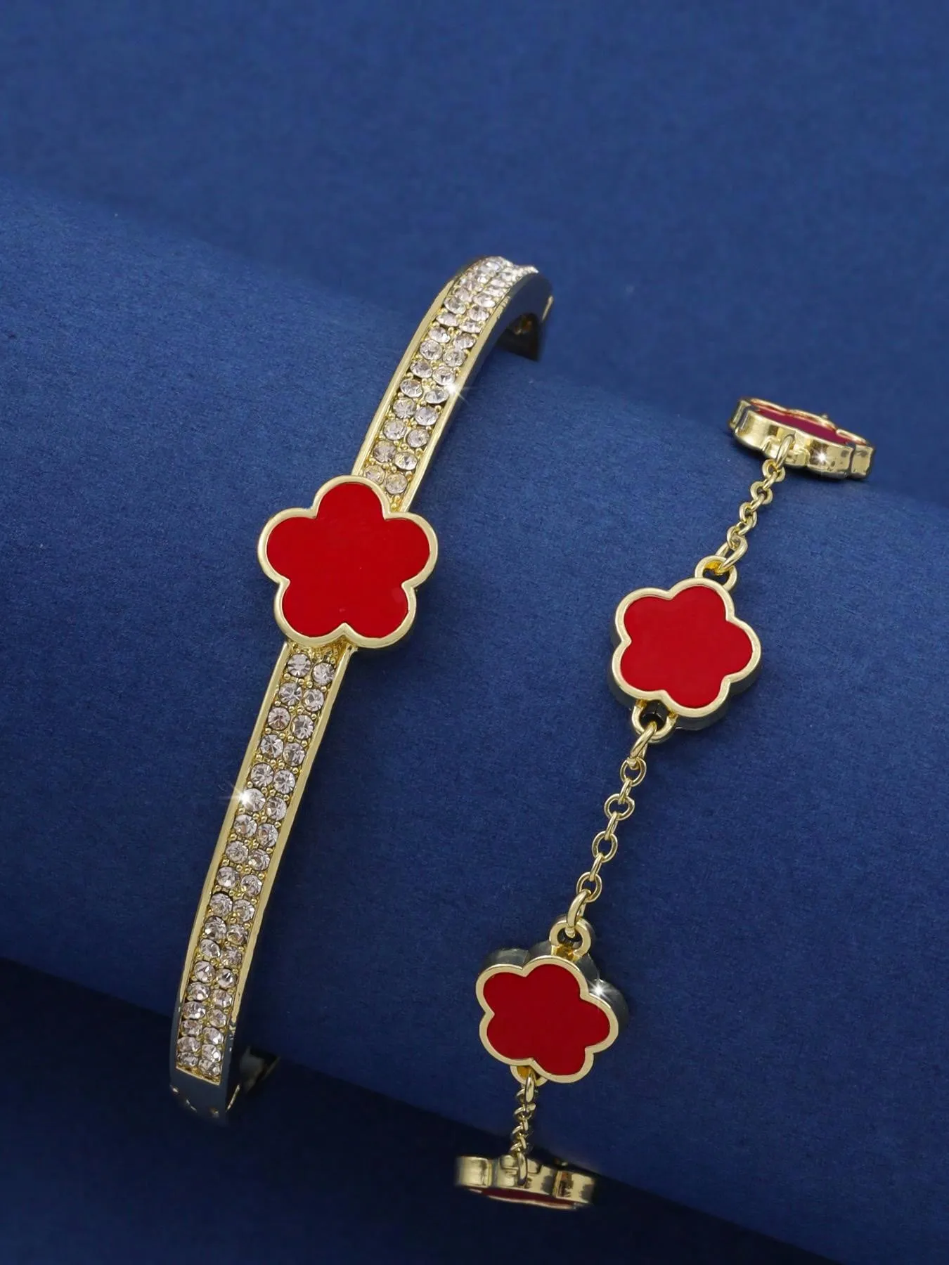 Fashionable & Personalized Five-Petal Flower Cubic Zirconia Decor Bracelet Set