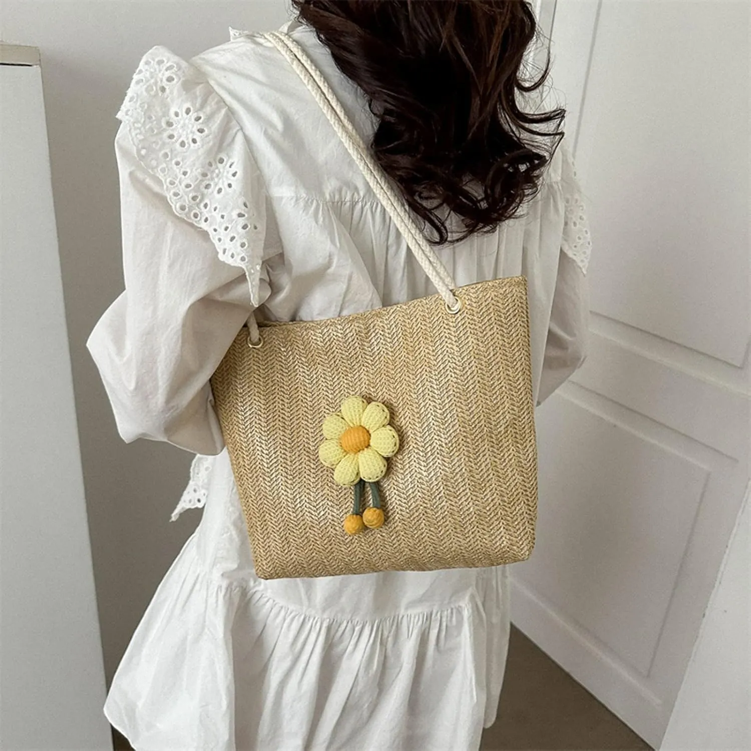 Ladies Shoulder Bag Leisure Holiday Large Capacity Straw Braided Bag Simple Woven Shoulder Bags for (Khaki, One Size)