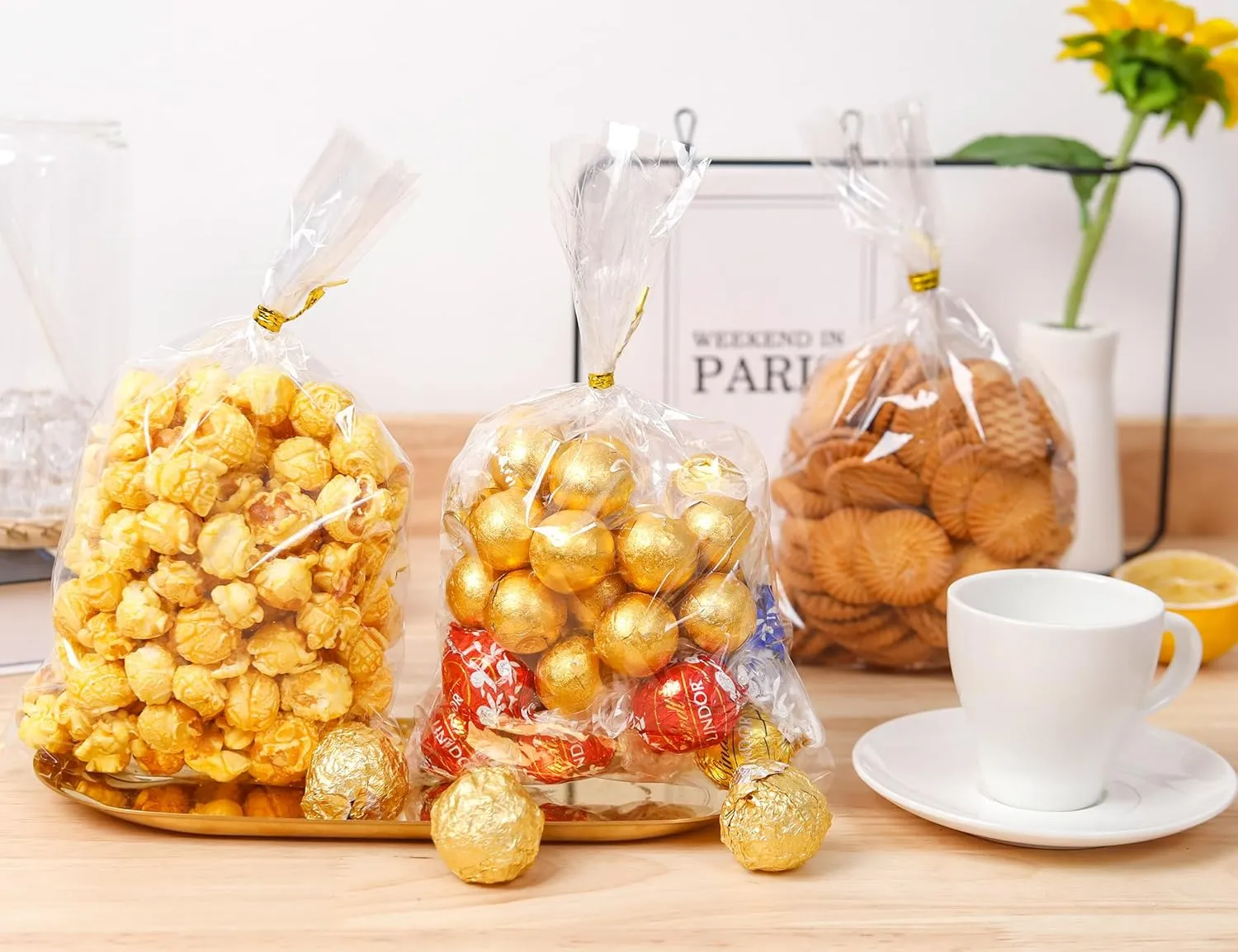 LOKIQNG Cellophane Bags Plastic Gift Bag Clear Cookie Treat Bags with Twist Ties for Party Favor Bag(100PACK,6x10inch)