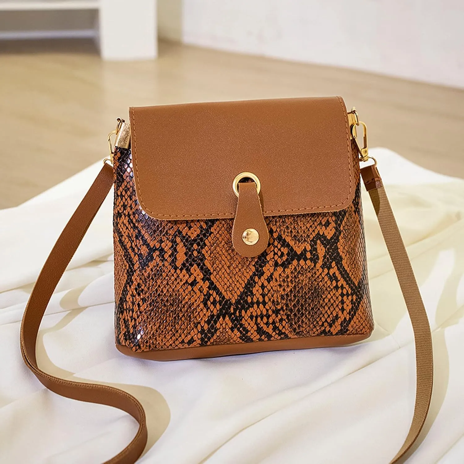 Quilted Crossbody Purses for Women Crossbody Purses and Handbags Lightweight Pocketbook Womens Shoulder Purse(Brown)