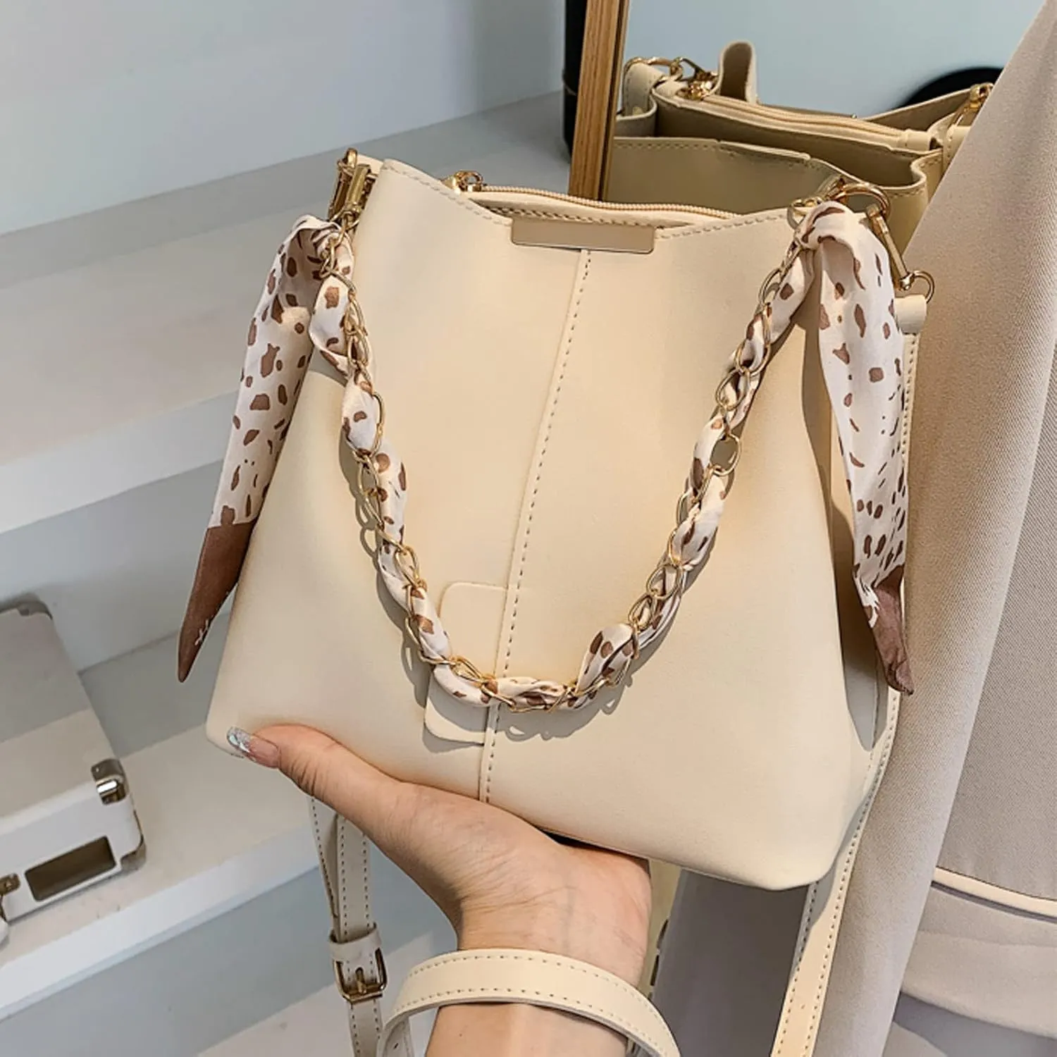 Sling Bags for Women Anti Theft Travel Small Designer Crossbody Bags for Women Temperament Clutch Purse(Beige)