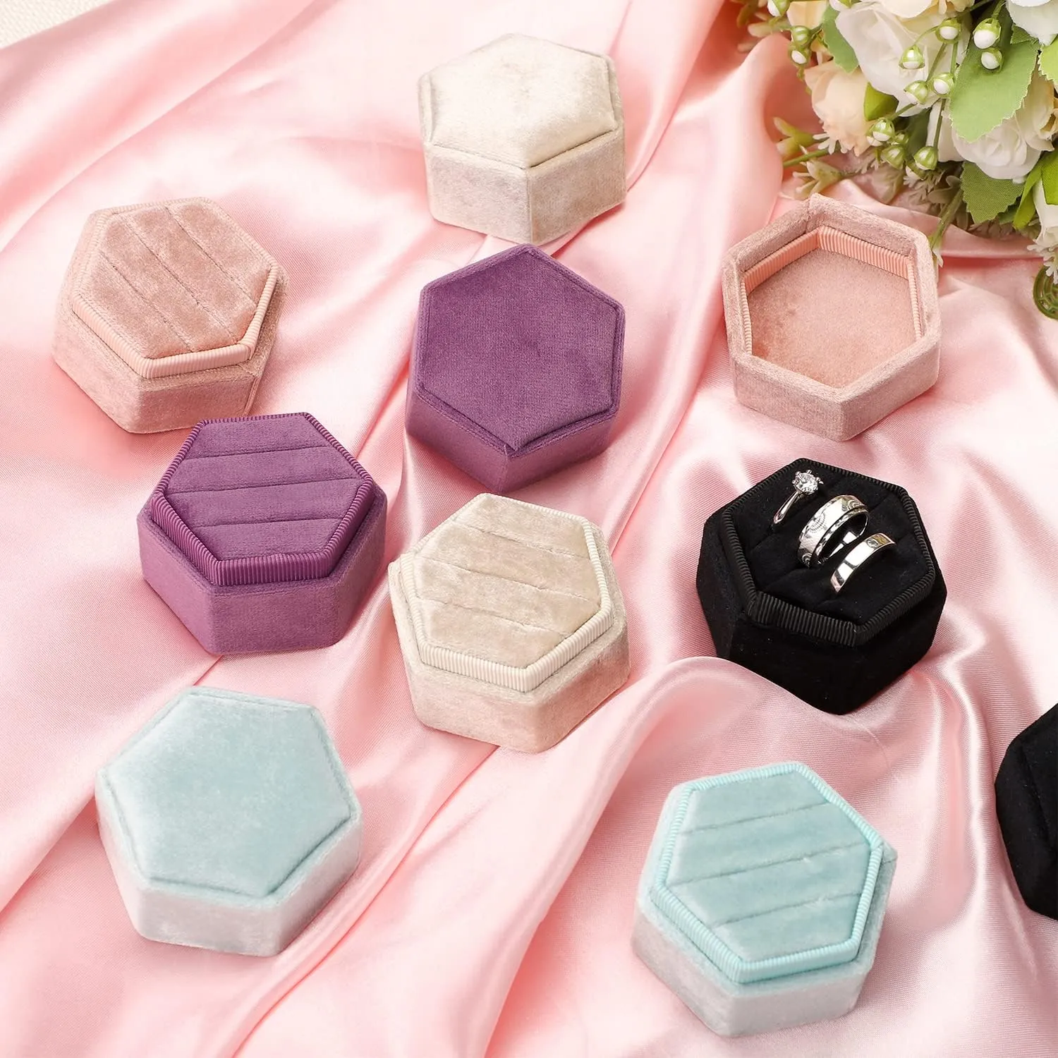 WantGor Velvet Jewelry Ring Box, 3 Slots Hexagon Ring Gift Box Vintage Ring Display Holder Case for Wedding Ceremony Proposal Engagement (Blush Peach, 3 Slots)