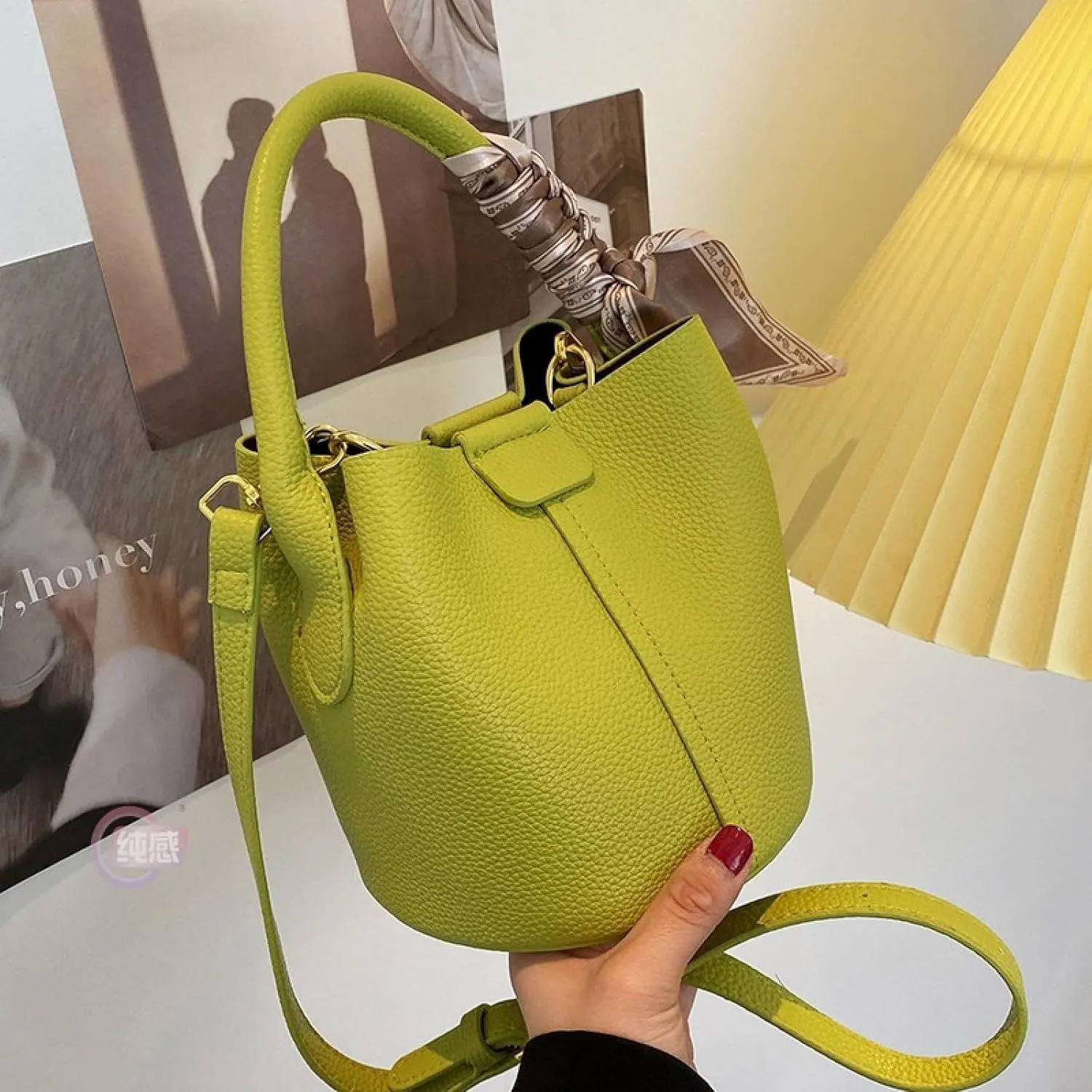 Women's Bags, Crossbody Bags, Fashionable Hand-held Bucket Bags
