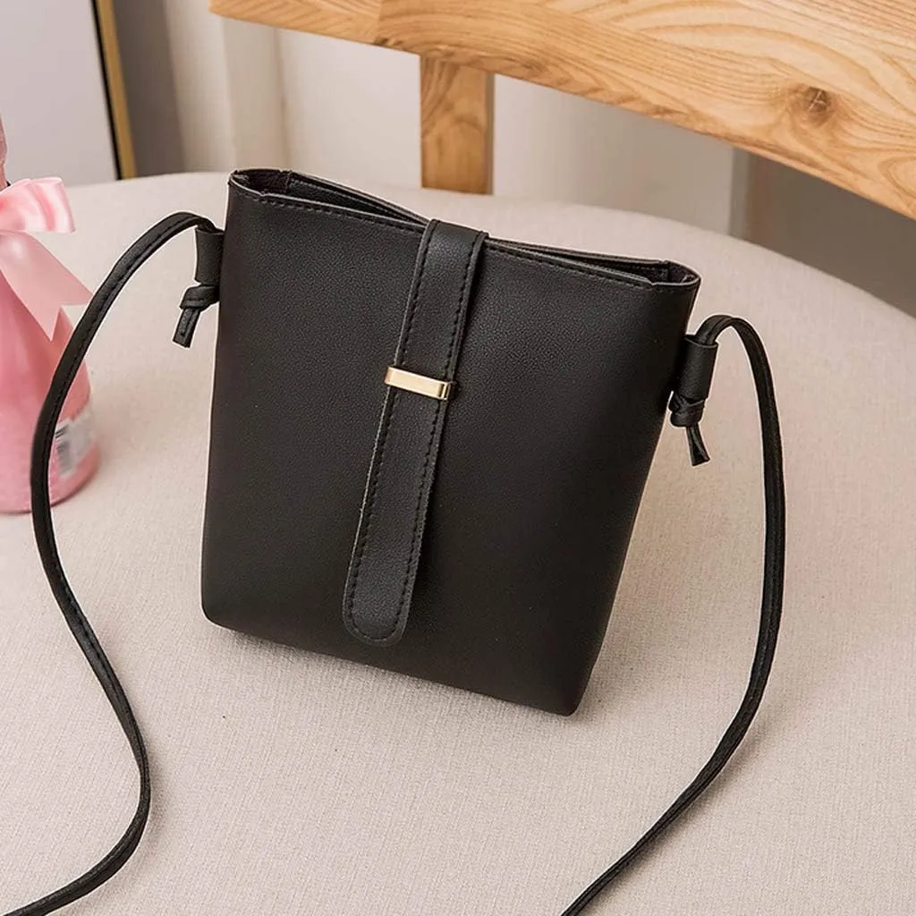 Women's Canvas Tote Bags with Zipper Lightweight Quilted Fabric Handbags for Women Clear Bag for Stadium Events(Black)